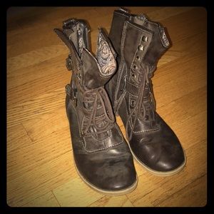 American Rag Shoes - Brown Combat Boots American Rag Shoes - Brown Combat Boots